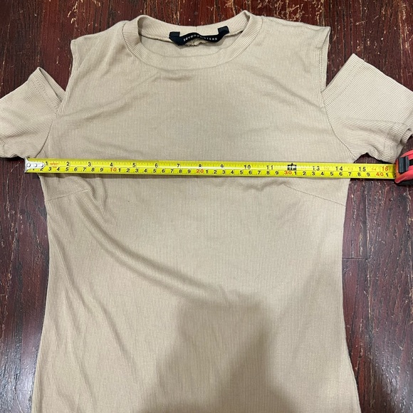 Seven sisters khaki colored cold shoulder bodycon dress - Picture 5 of 6